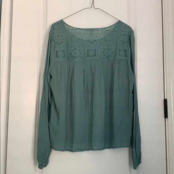 Mint green long sleeves shirt - Picture 4 of 5
